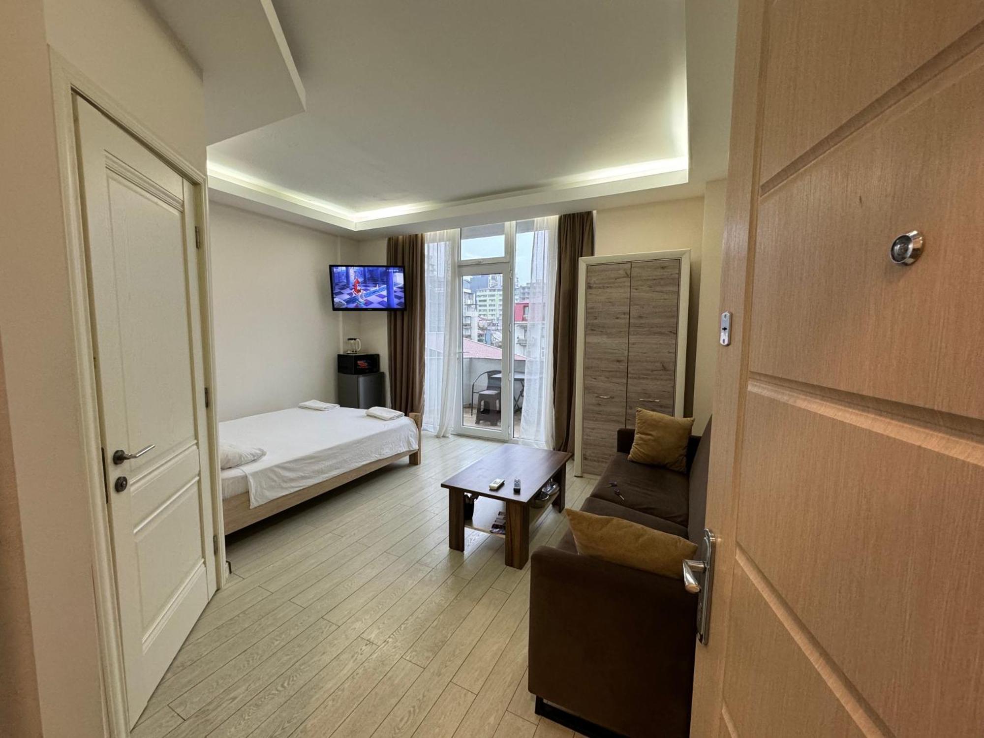 Iko'S Family Apartments Batoumi Extérieur photo